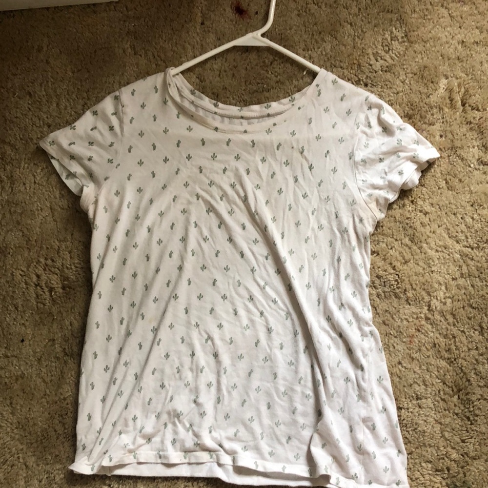 Large white Gap T-shirt with mini green cactuses